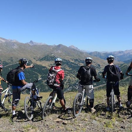 Les Villages Club Du Soleil - Vars Вар Экстерьер фото
