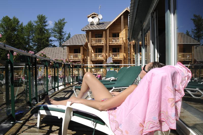 Les Villages Club Du Soleil - Vars Вар Экстерьер фото